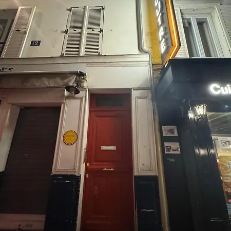 En Montmartre Lägenhet